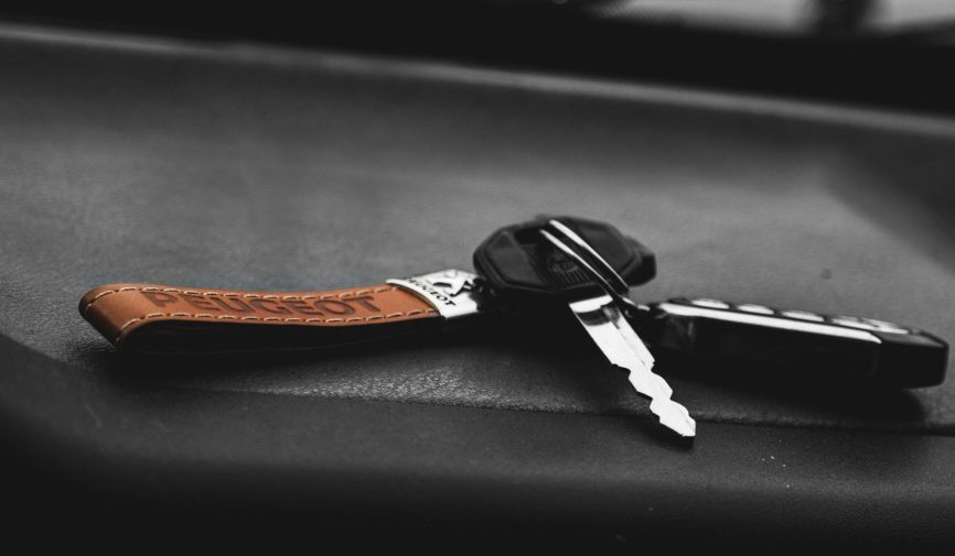 car-keys-payment-15251 Can You Pay Cash for Cars? Essential Guide