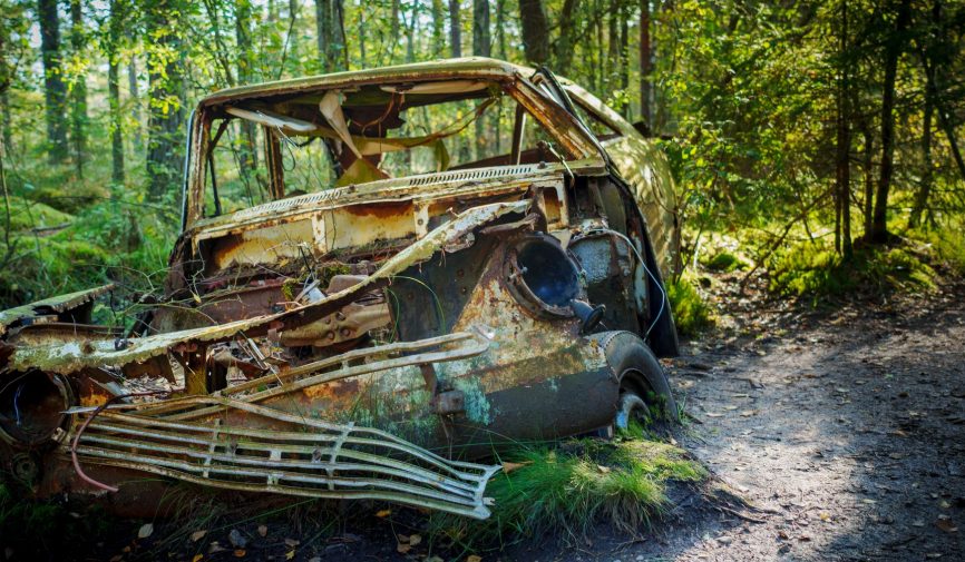 old-damaged-car-13911 Scrap Cars for Cash Dublin